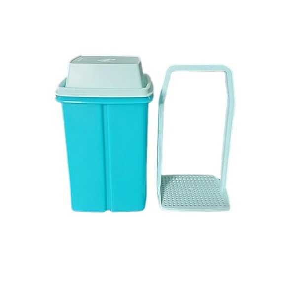 Tupperware Pick A Deli Pickle Keeper Square Large 8 Cup - Picture 3 of 4